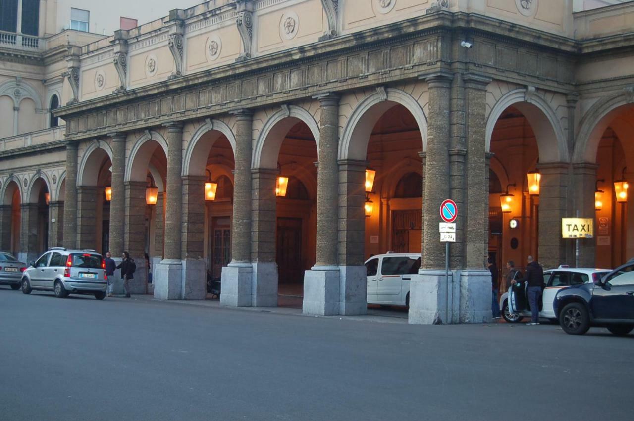 Terminal Bus Cairoli Panzió Palermo Kültér fotó